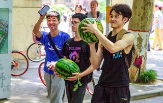 辽宁大学吃瓜,揭秘校园生活趣闻