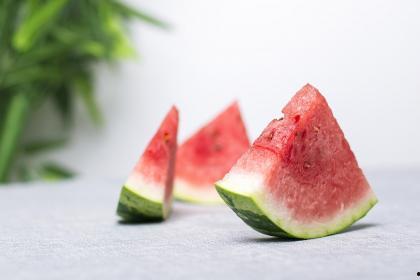 梦见吃老瓜吃,揭秘吃老瓜的神秘寓意