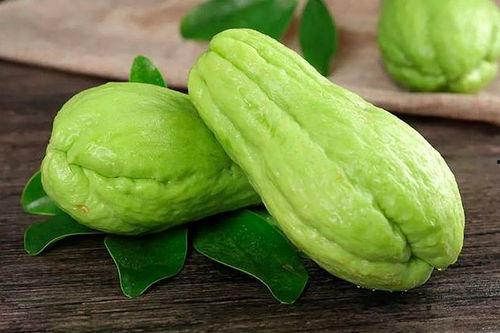 穿越自带吃瓜系统,吃瓜系统带你领略古代风云