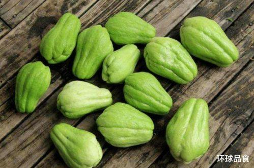 吃瓜图配图,揭秘网络热议背后的众生相