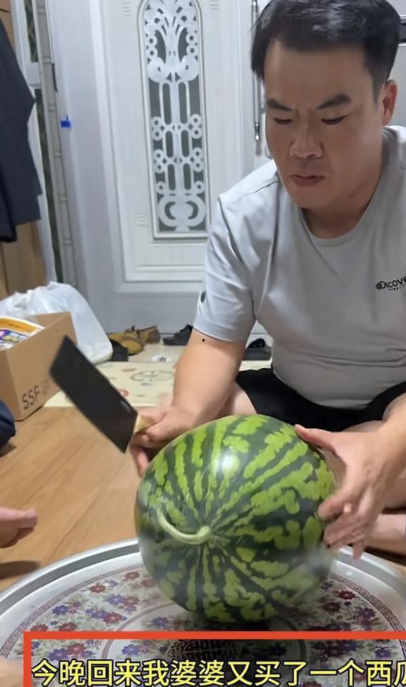 蛋仔吃瓜博主,揭秘网红博主背后的故事