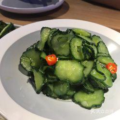 吃西瓜好还是吃脆瓜好吃,口感对决，谁才是夏日消暑佳品？”