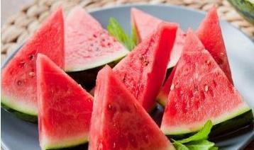 卡塔尔很懂怎么吃瓜