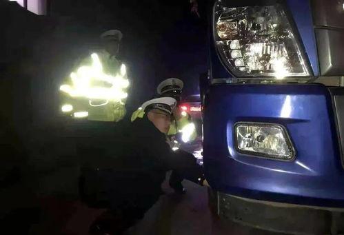 高速吃瓜撞人,撞出精彩人生