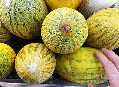 哈密瓜酸奶吃功效,美容养颜、助消化，双重营养新体验