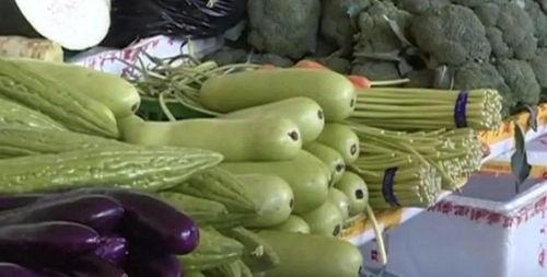 带顾客参与吃瓜,一起参与吃瓜盛宴